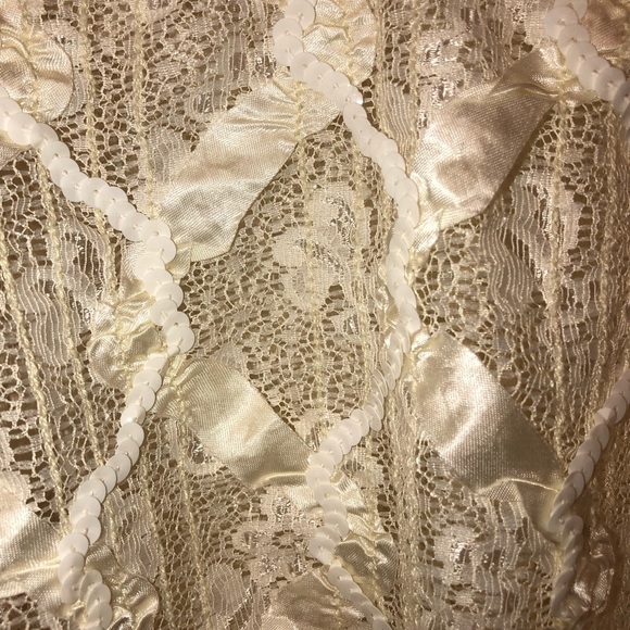 One-Piece Creamy Lace and Sequins Body Suit by DELICATES. NWOT size 6-8 - Picture 2 of 8